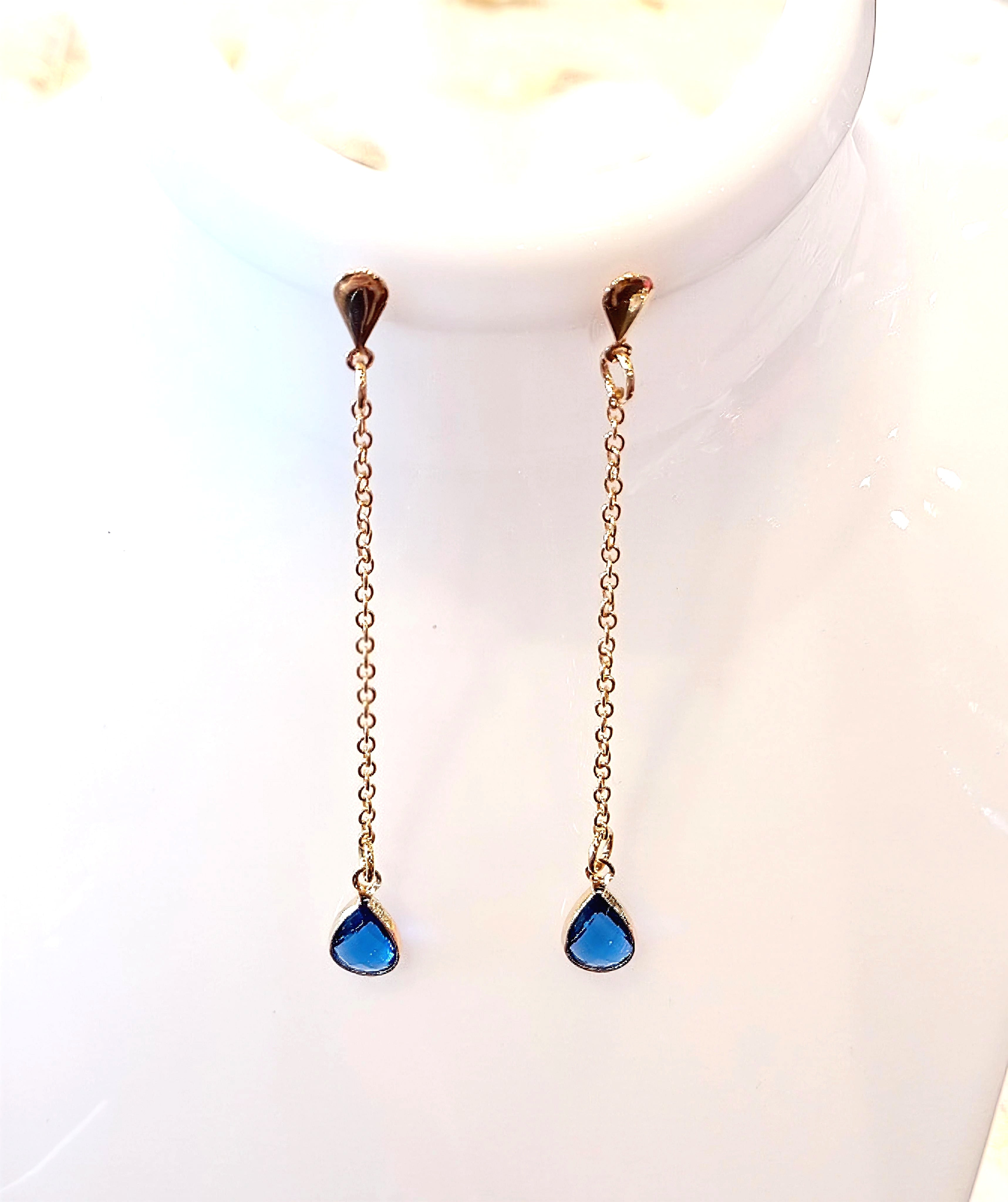 Pendientes en forma de Gota con cristales azules